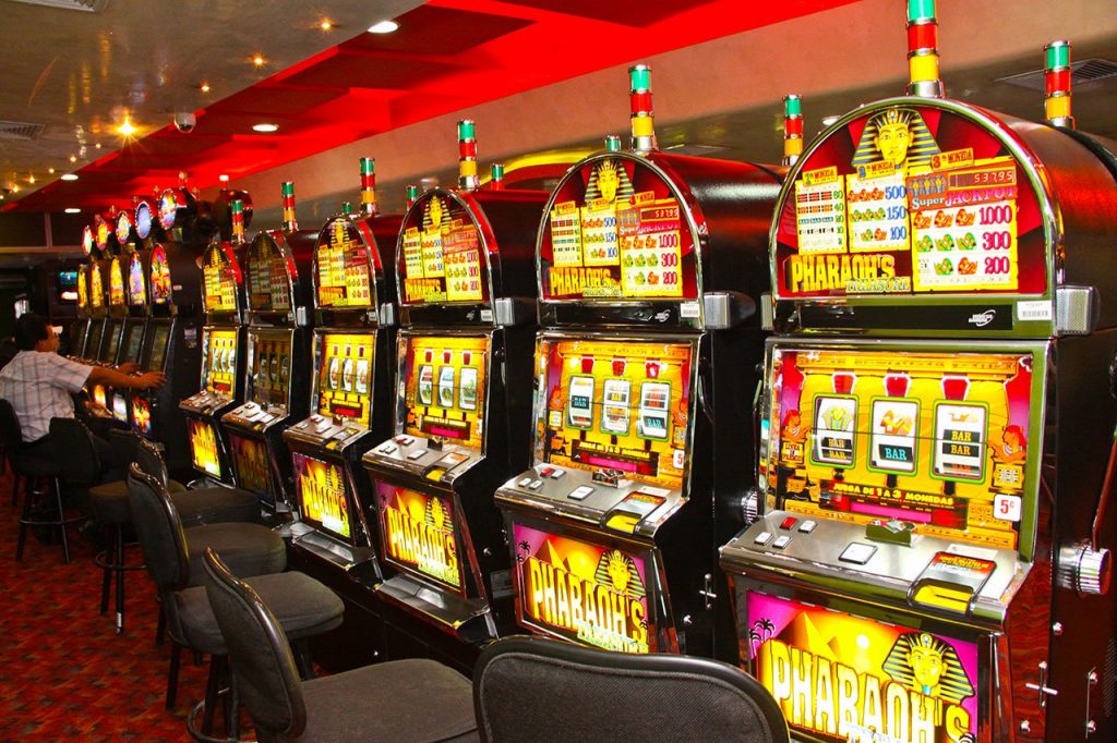 how to casino slot machines work